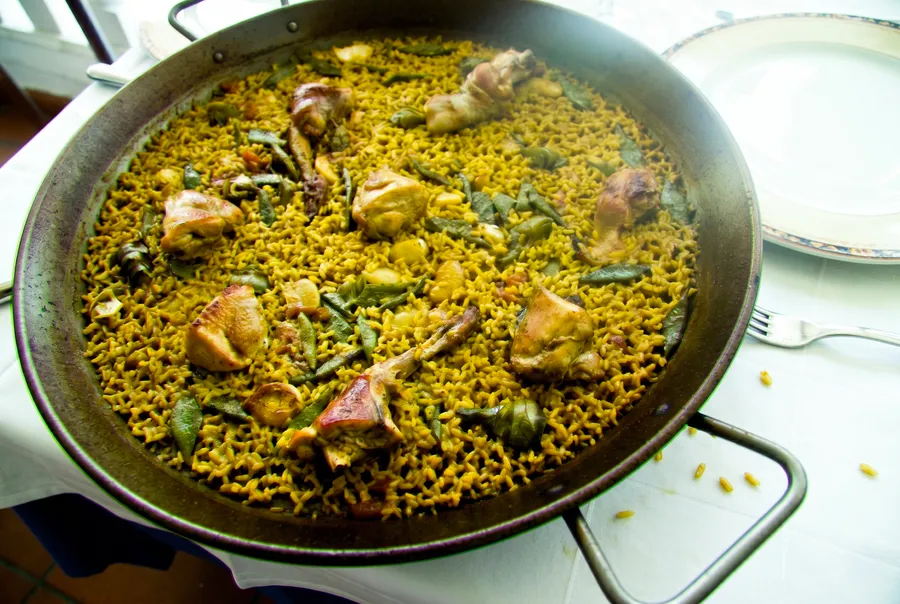 Foto d'un plat feta amb el mòbil